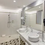 Sercotel Hotel apartamentowy Grenada